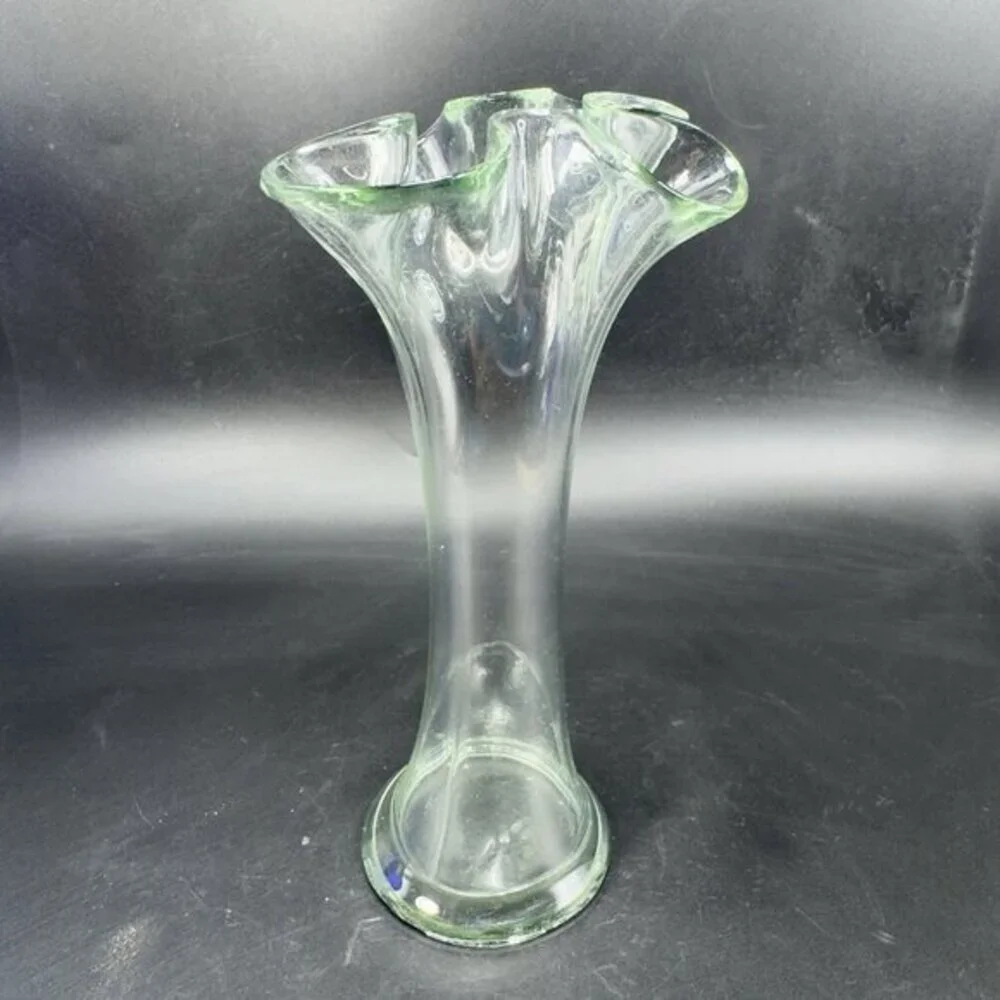 Vintage 1980s Clear Art Glass Vase Swung Vase‎ Wavy Edges Glass Bud Vase Decor